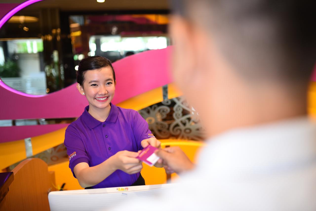 Отель Midtown Xpress Balikpapan Экстерьер фото